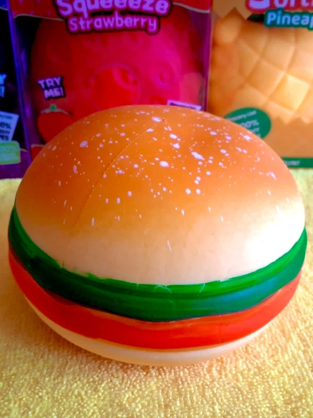 JUMBO SIZE SQUISHY HAMBURGER 5 INCHS